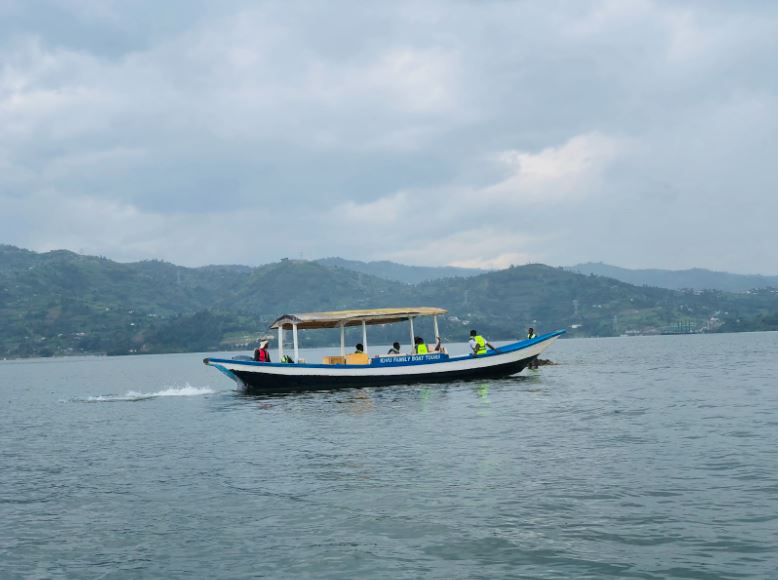 kivu Family boat Tours